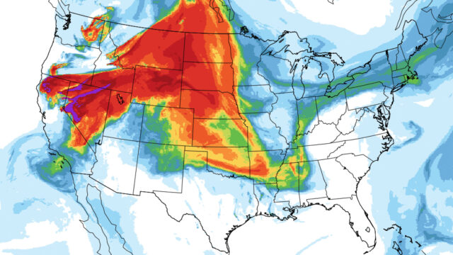 Portion of a smoke forecast map produced by NOAA, which shows increased levels of smoke across the contiguous US on September 1, 2021.